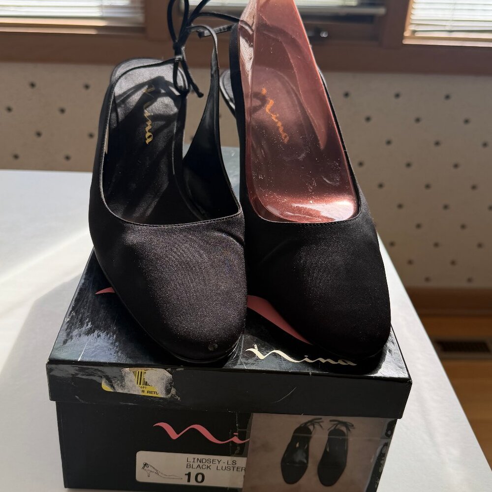 Nina Lindsey Black Satin Classic Pumps Heels Bow Tie Slingback Women’s 10 M